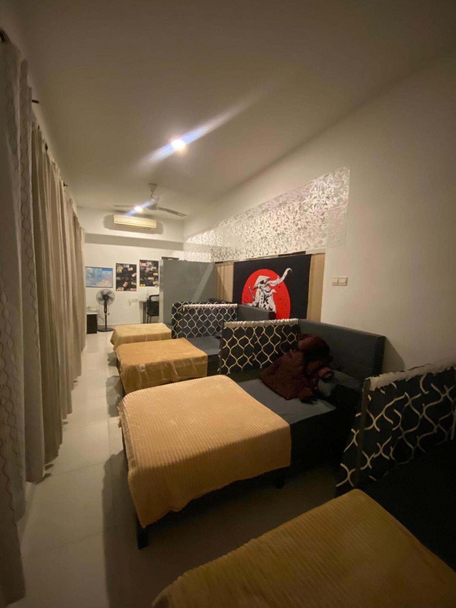 Regalia Bestfriend Hostel Kuala Lumpur Extérieur photo